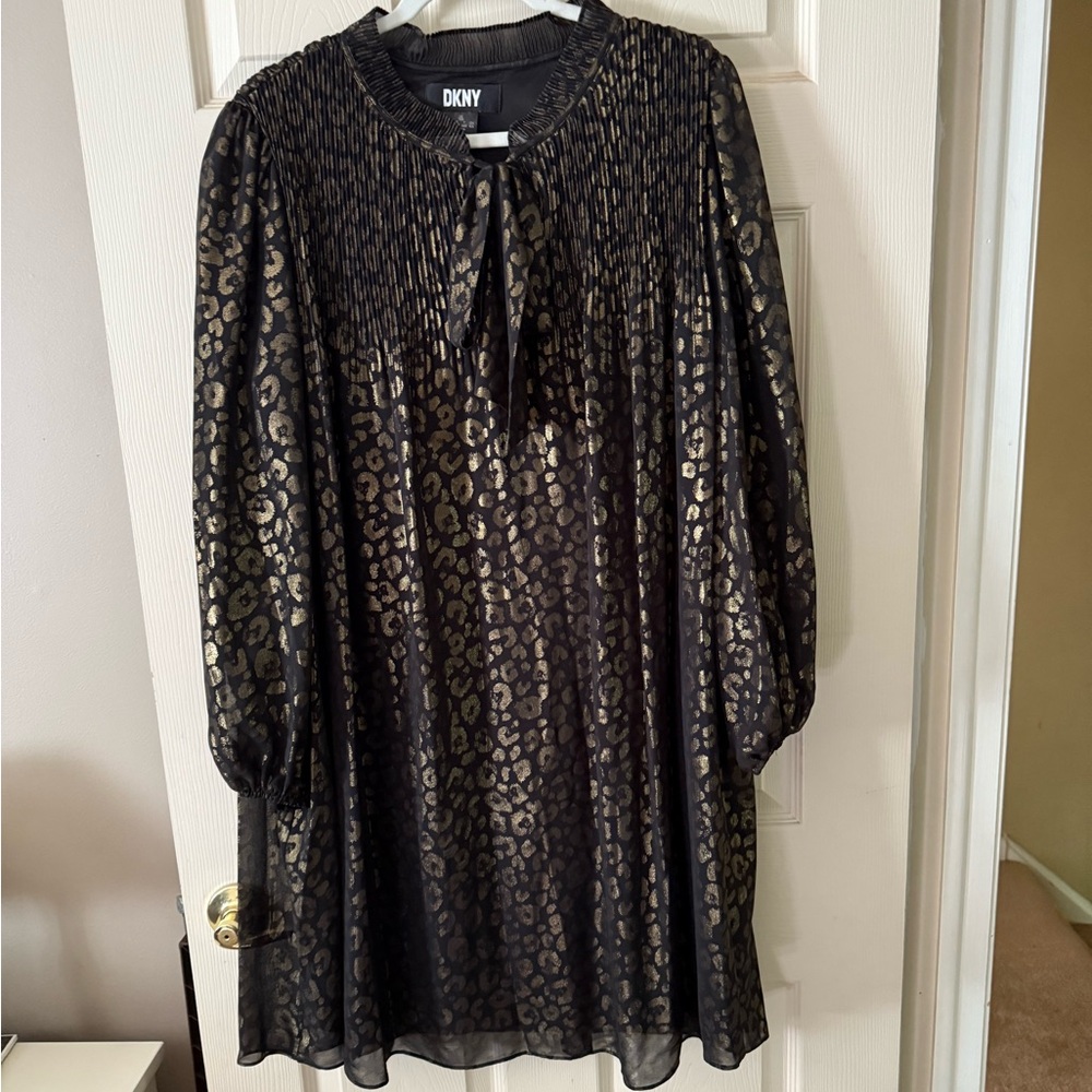 DKNY Black and Gold Textured Fabric